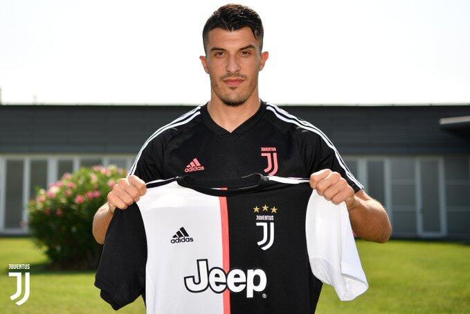  尤文图斯险胜蒙扎，弗拉霍维奇头槌建功